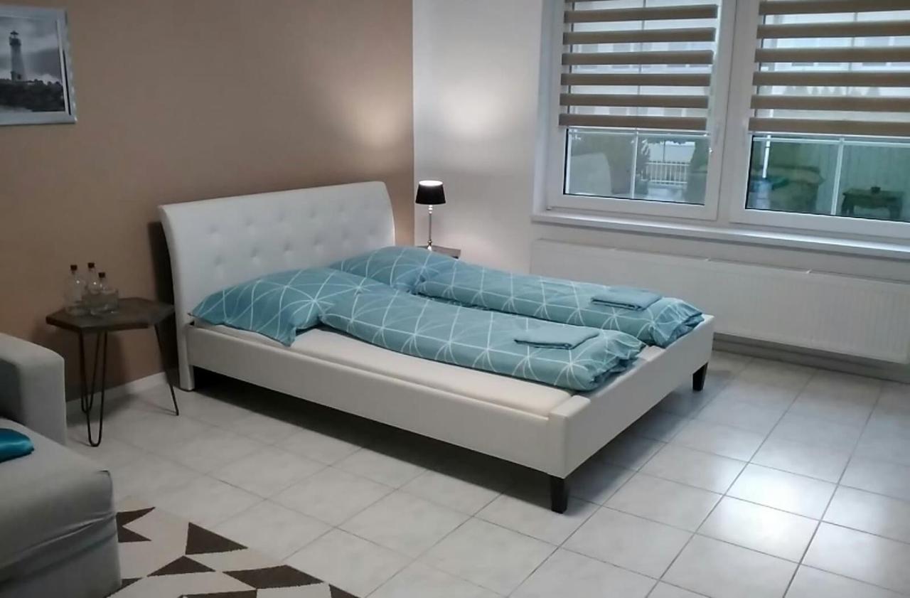 Slnecny Apartmanovy Dom Oslany Экстерьер фото