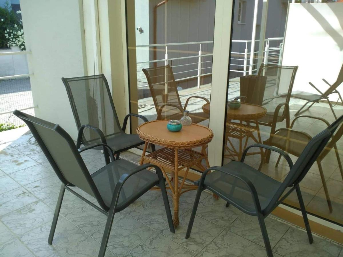Slnecny Apartmanovy Dom Oslany Экстерьер фото