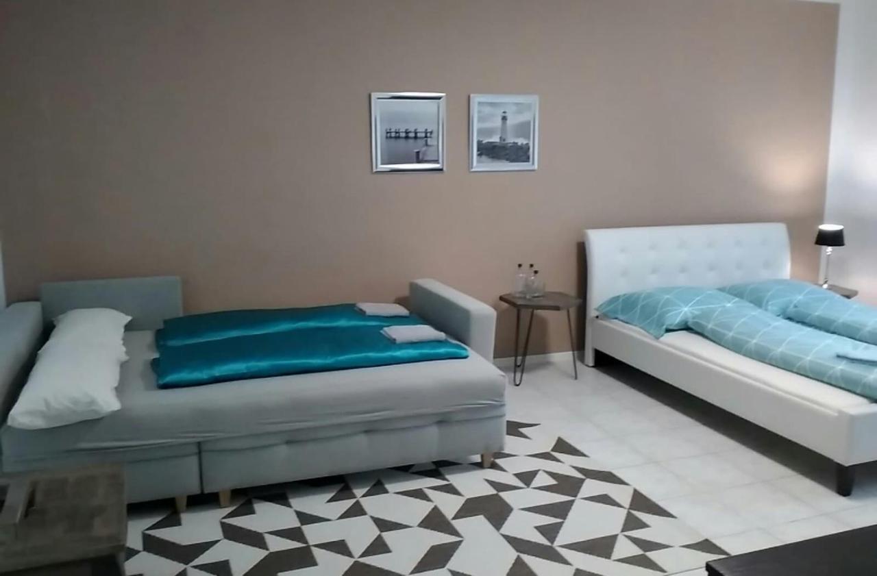 Slnecny Apartmanovy Dom Oslany Экстерьер фото