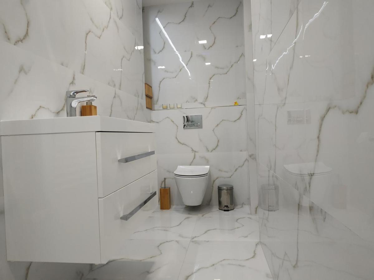 Slnecny Apartmanovy Dom Oslany Экстерьер фото