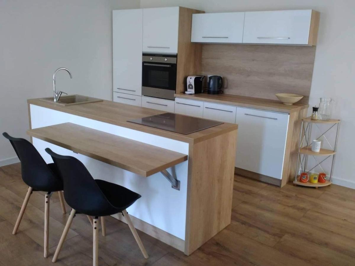 Slnecny Apartmanovy Dom Oslany Экстерьер фото