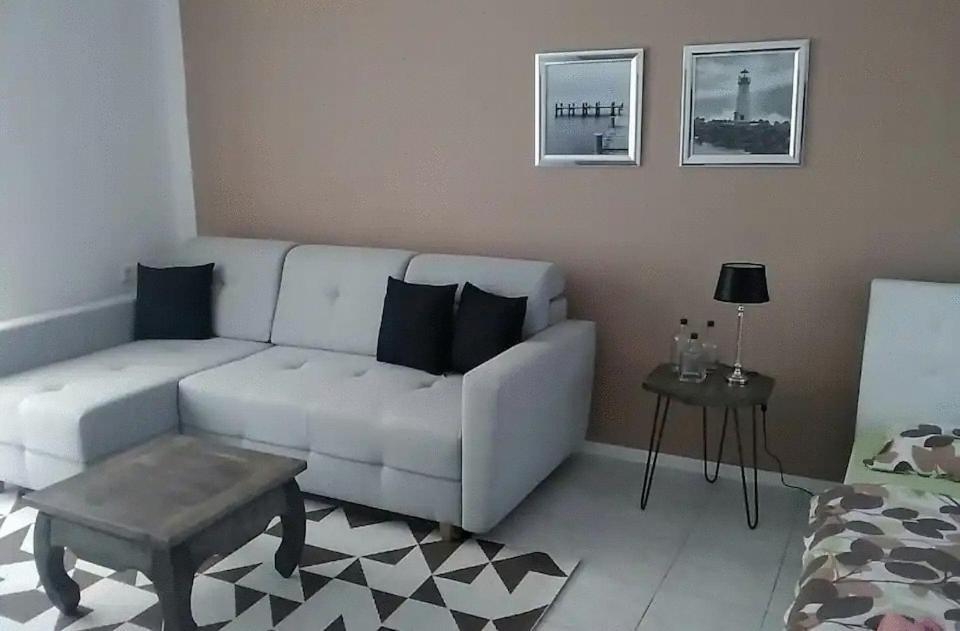 Slnecny Apartmanovy Dom Oslany Экстерьер фото